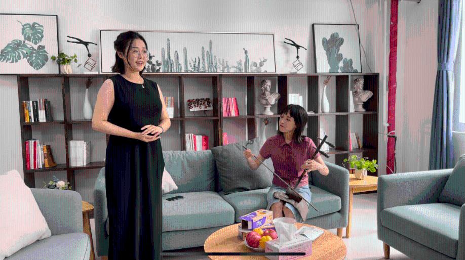 催收为什么总是变换不同的号码和归属地进行催收呢？游戏画面